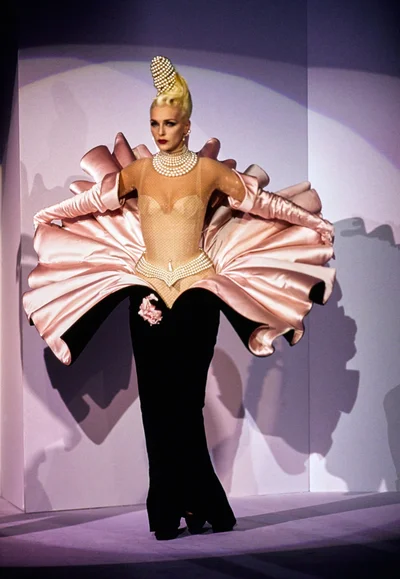 Look 99